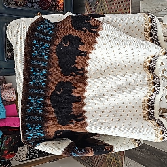 SWEATER - Picture 4 of 4